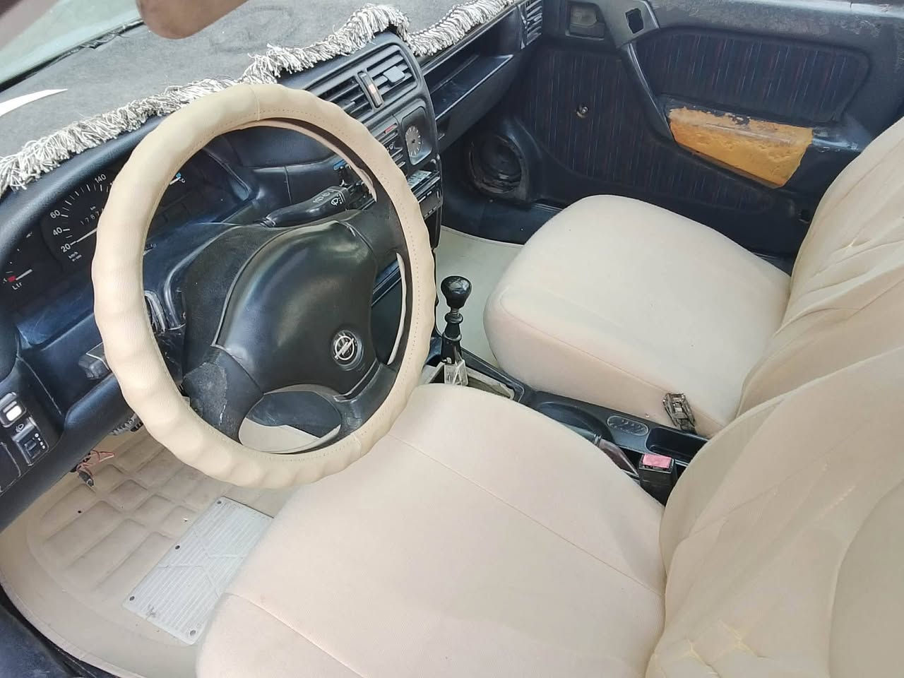 سلام عليكم جميعاً 
اوبل فكتره للبيع حجم 18رقم ديالى 
مكاني كركوك الاتصال على هذا الرقم 
***********
