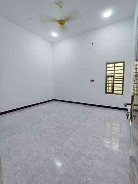 اسعد الله اوقاتكم بكل خير 🌹
***********📞

عن توفر بيت للبيع  🏡
#مساحة  180 متر

طابو زراعي عراقي وكاله ونسخه من طابو
يحتوي البيت على 🌟
غرف نوم 2♦️
ديوان♦️
مطبخ
صاله♦️
صحيات داخلي وخارجي♦️

#البناءجديد  درجه اولى 
منطقه هدوئ
 ومتوفر بيها
جميع الخدمات  ماء كهرباء 
مدارس حكوميه ومدارس اهليه 

#السعر / 95 وبي مجال

#العنوان : بصره ابي الخصيب  
كوت ثويني قريب الشارع  مكان راقي ❤️‍🔥🌷

#البيت مرتب وشغله درجه اولى وفارغ جاهز للسكن 

للاستفسار يرجى الاتصال
على الرقم   ***********📞
