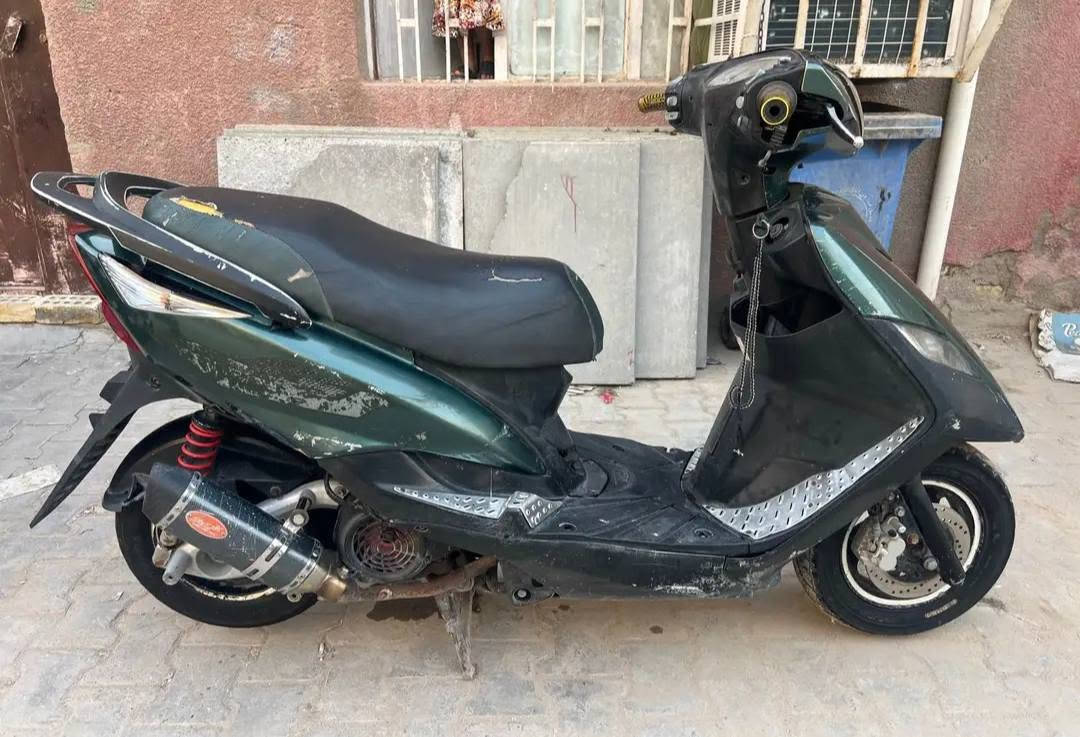 السلام عليكم دراجه ماكس ثعلب نوزل بس شايل الجويتر وحاط كابريتر
صلنصه رياضي
لايت  لد
السعر 400 بيه مجال حك الجيه
مكاني بغداد الحريه


**إذا كنت صاحب هذا الإعلان وتريد حذفه لأي سبب، رجاءا أرسل رسالة إلى الدعم الفني**