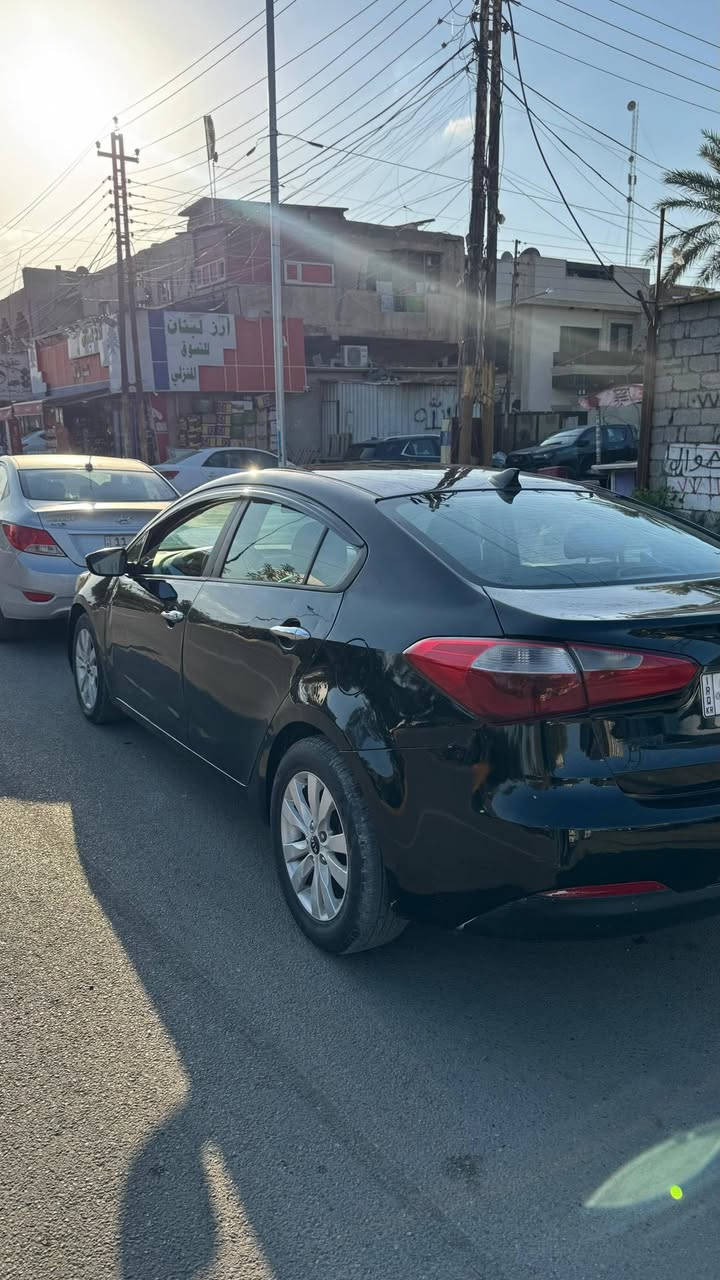 السلام عليكم كيا فورتي 2016للبيع رقم سليمانيه الجديد بيه صبغ عام ماشيه 145ميل سياره حلوه مرتبه السعر 105 وبيه مجال عنواني بغداد حي الجهاد للاستفسار (***********)
