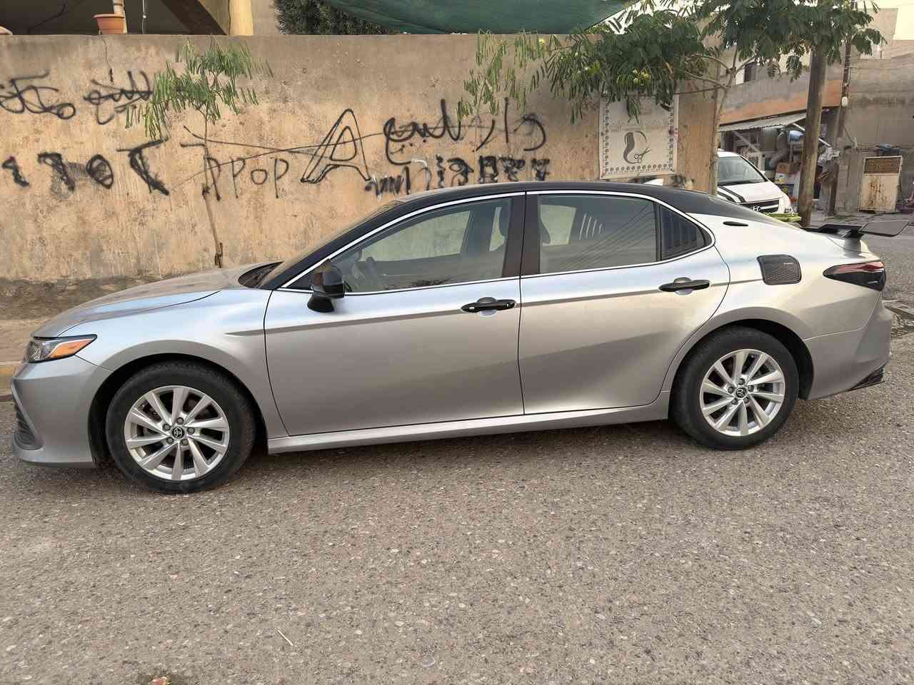 للبيع 🛑 المكان كركوك
كامري 2023 هايبرد وارد كندي 
مواصفات LE تشغيل بصمة 
عداد المشي 48 ميل
رقم اربيل تحويل مباشر 
الضرر واضح بالصورة باب سكن مبدل 
السعر ٢٠٥ $وبيها مجال بسيط
للاستفسار ***********
