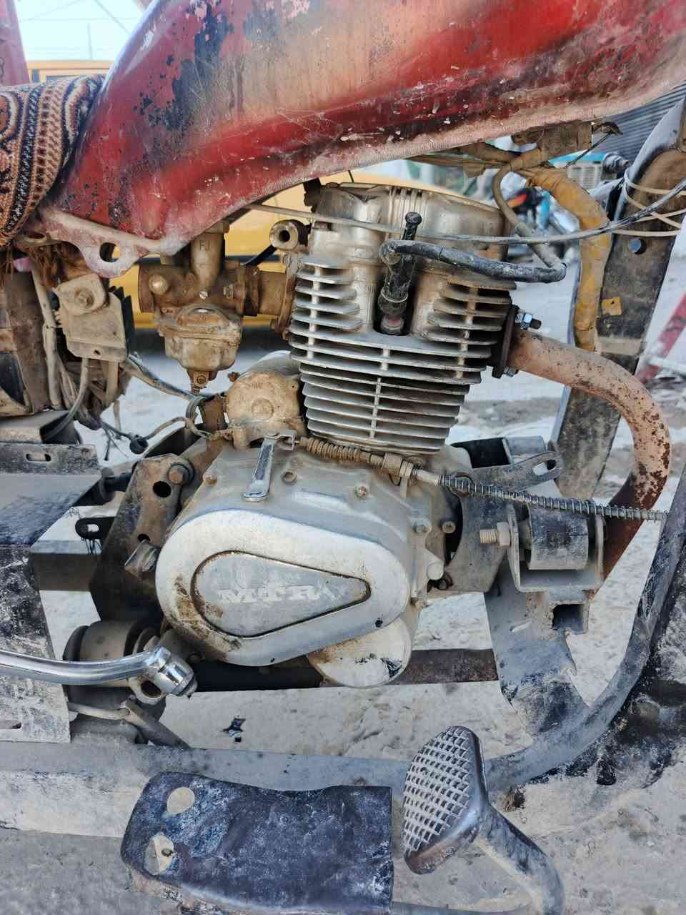 السلام عليكم عندي ستوته كلك جمره للبيع مكاني نجف حي النداء شارع المجمعات ٤٠٠ الف وبيه مجال ***********
