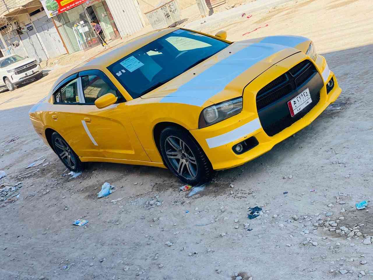 سلام عليكم
جارجر موديل 2013 وارد امريكي حادثه فقط جاملغ وبنيد مكينه 3600
كير مكينه اكسن بل كارتون تبريد كفاله 
منظومه تبريد جديده 
تخم تاير دواخل دوشمه بلكامل 
السياره جديده مصفره هيئه وغرمات 
السعر 127 وبيها مجال بسيط 
للاستفسار
*********** 
العنوان بصره قضاء المدينه.
