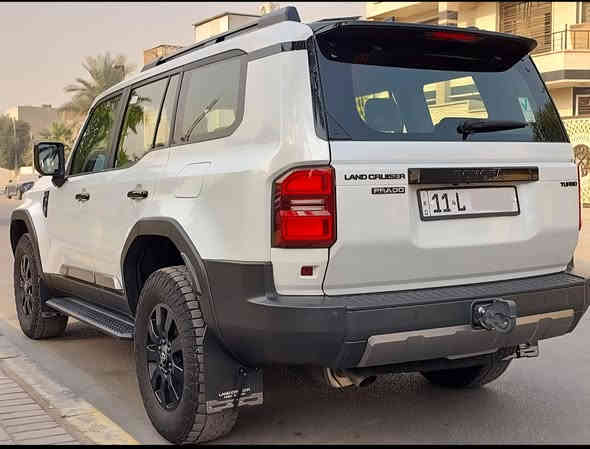 السلام عليكم 
برادو 2024 فيرست ادشن (الفئه الجبليه) فوول ١/١
ضمان شركه ساز 
رقم بغداد باسمي 
ماشيه ١٥ الف كليومتر حاله الزيرو
***********
داخل قرميدي 
فتحه سقف (سلايد) 
جنطه كهرباء 
رادار امامي خلفي 
تحديد مسار 
كشنات تدفئه تبريد 
كشن كهربائي 
هوك خلفي
توقف ذاتي 
سايد بريك دكمه واتوهولد
حساس امامي خلفي 

واقيات فيرست ادشن النسخه المميزه 
والسياره كلها مختمه فيرست ادشن 
ومكفوله من كلشي صبغ بارد شخط رصعه جديده جدا بعدها وضع زيرو 
السعر 528
***********
