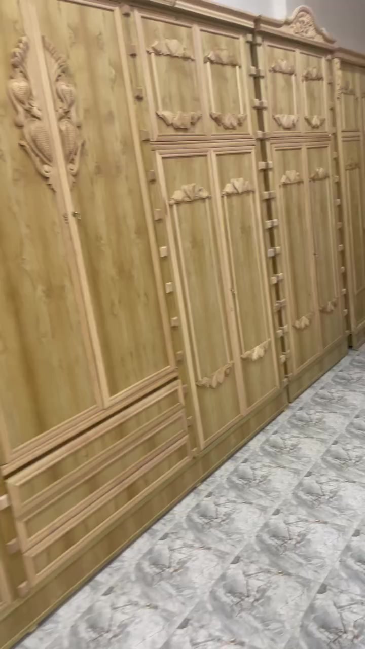 يالله
معرض الهاشمي للاثاث العراقي 
غرف نوم حطاطه شغل درجه اولى
اقساط وانقد 
***********
العنوان هيت مجاور جامع الغفور
