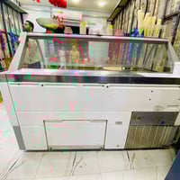 عارضة ايس كريم • إيطالية • گيج14