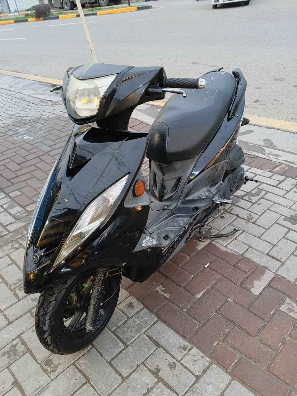 السلام عليكم
جيتي ار للبيع كفالة 
دراجة رمبة كلها بلادية مكينة ناعمة 
كفرات مختمة نكرة سلف 
السعر 900 
مكاني بغداد الحرية 
*********** واتس اب
