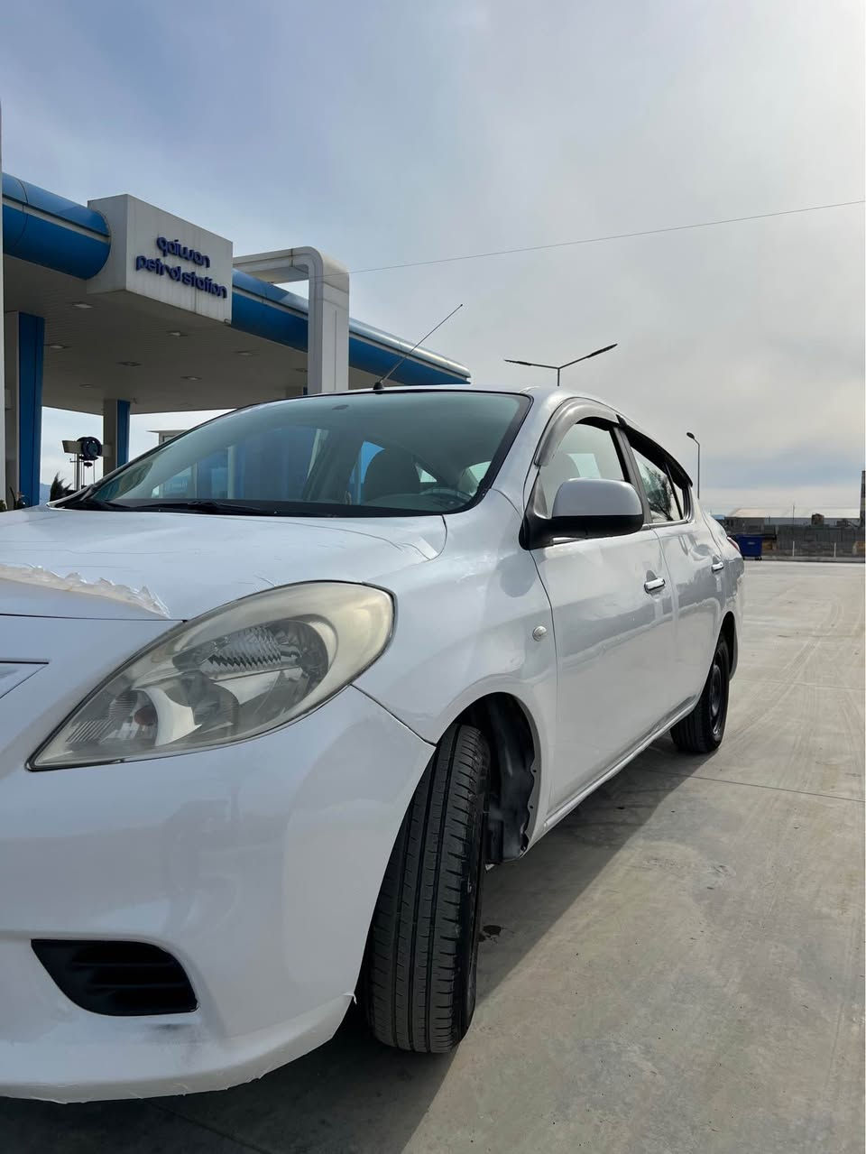 نیسان سەنی لاکشمیبای ٢٠١٢ بڕاوە بڕاوە 🤍📦
سەیارەکی زۆر کەم مەسرەف 
بڕاوەی دوبەیی کامل کامل مەسرەف کراوە
گیررو مەکینە بەشەرت
توندو تۆڵی بەشەر
برێک باستراوە 
تەبرید بەشەرت 
پشتو پێش کەپس 
سقف بەشەرت 
زۆر جوانو بێ مەسرەفە  
بۆ مەڵێ بەرەکەتە 
نرخ ٤٧ گەڵاو مەجال 
زۆرر هەرزانە پارەی ئاڤانتیەکی سلڤەری شفتە نیە 
شوێن -ڕانیە- چوارقورنە
ژ.م ***********
ڤایبەر واتسەئپ رانية, السليمانية
