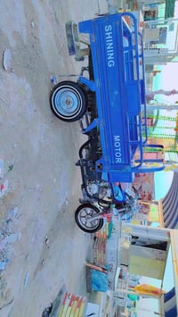 ستوته للبيع موديل 23 محتاجه خابرني مليونين ونص وبيها مجال 07803554396