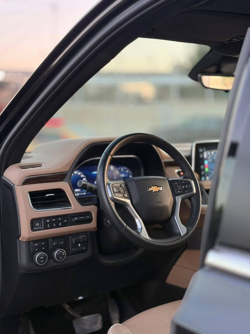 تحيه طيبه السلام عليكم
تاهو 2023 بربمير فول مواصفات
خليجي وكاله منصور 
عداد المسافه 24 الف 
مغلفة ،PPF حماية ظمان 10 سنوات 
بعدها ظمان 
مكفوله من صبغ تبديل فقط اماكن بارد 
رقم بغداد دولي باسمي تحويل مباشرة 
السعر 51 الف يعني 5 شدات 10 اوراق 
اي استفسار 
*********** ابو فاطمة 
مكان بغداد كاظميه شارع اكد
غير متواجد عل فيس
