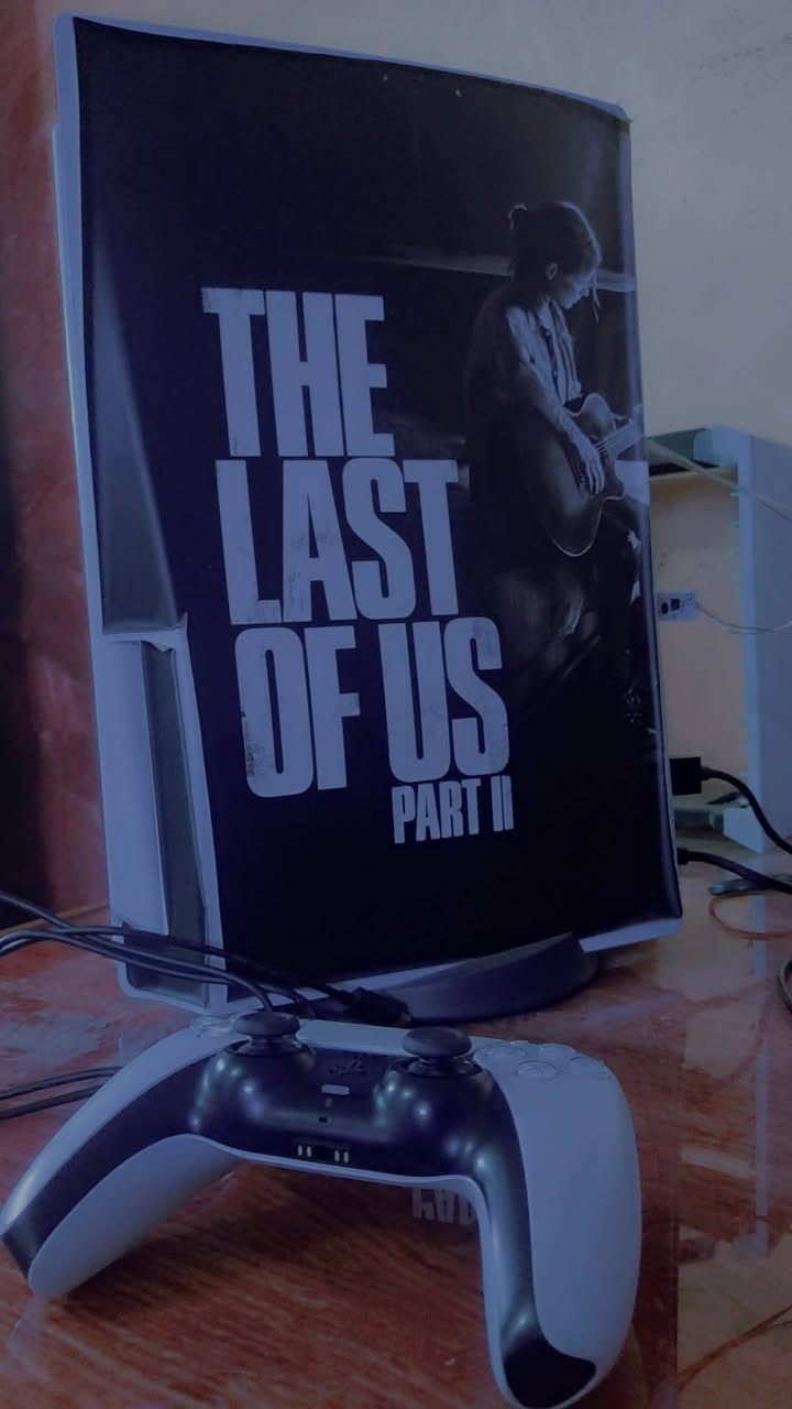 بلي فايف فات للبيع ذاكرة 850
مكاني بغداد الدوره ابو دشير 
ويا ستاند اقراص هدية و نشره سعرها 75 هم هديه ابلاش 
مربوطه بل بلي بيها ريموند تحكم
سعر 600 قفل..
***********
