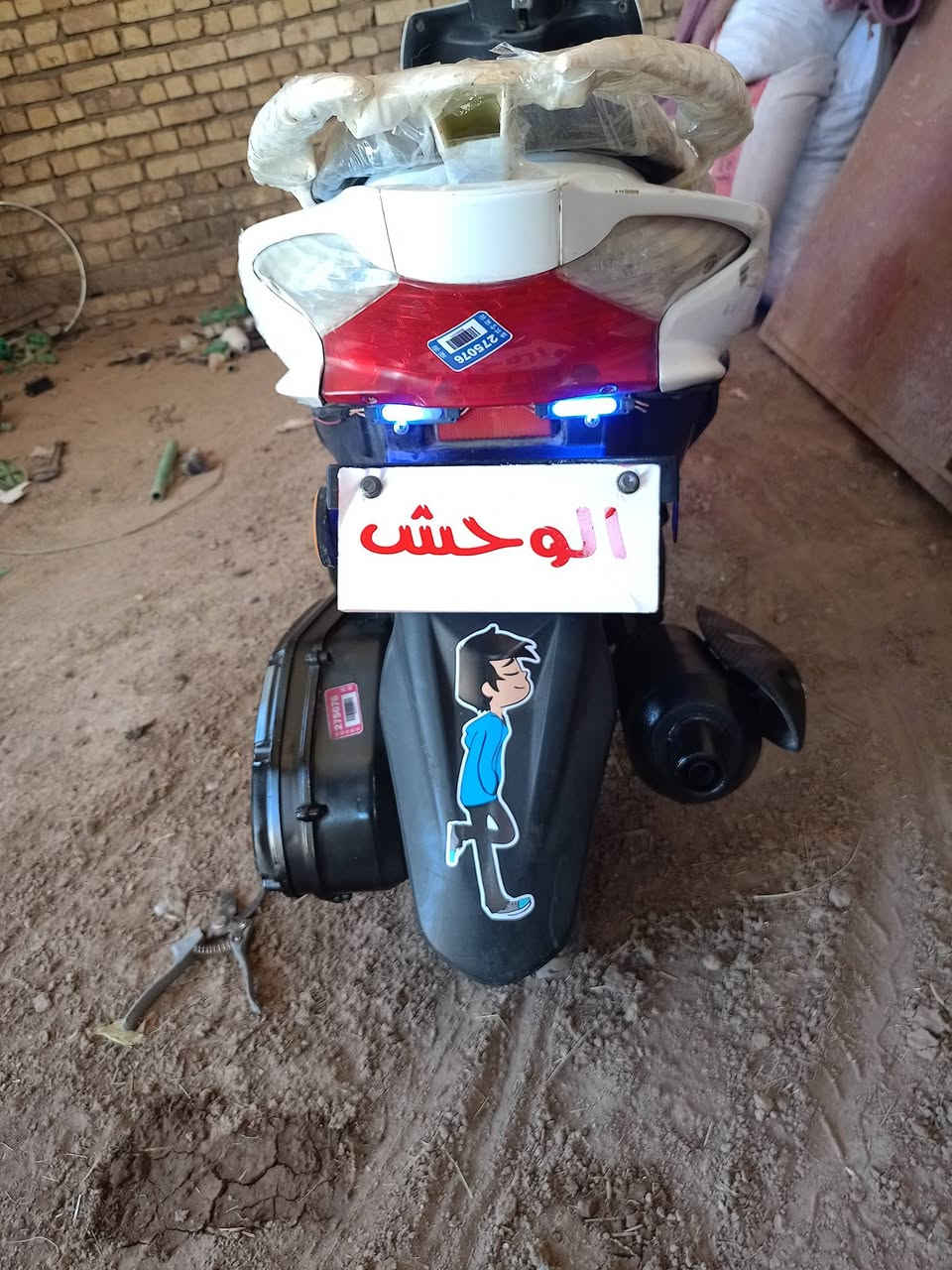 سلام عليكم شباب دراجه ما عرف اسمها موديل 2018كلك كفاله نكره سلف مكاني واسط الحفريه السعر 180وبيها مجال ***********
