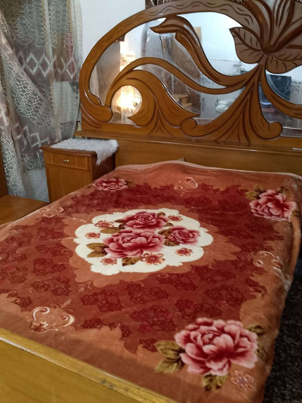 سلام عليكم غرفه اخشاب ام 6للبيع السعر 400 نظينه بغداد سبع قصور الاتصال ***********
