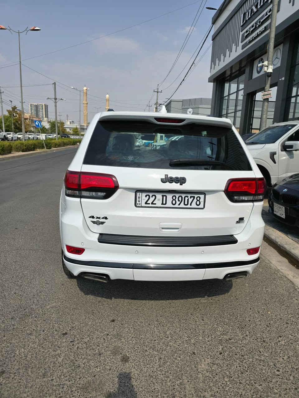 جيب  2022 S (خليجي)
وكالة خليجية ام الرادار
وكاله هارلم داخل احمر بلادي نقشة مغربية

السيارة ماشية 62 الف كيلو متر
المواصفات 
رادار امامي
نقطة عمياء 
دفع رباعي 4x4 
المقاعد الأمامية كهربائية 
ذاكرة لحفظ وضعيات الجلوس 
المقاعد الأمامية مع تدفئة 
المقاعد الخلفية مع تدفئة 
ويل قياس 20 انج 
مقود السائق كهربائي 
تدفئة ستيرن 
سقف بانوراما 
شاشه كبيرة 8.4 انج 
نظام الملاحة (GPS) 
نظام خاص للطرق الوعرة 
مصابيح امامية زنون 
المصابيح الأمامية مع LED لايت 
كشافات ضباب بروجكتر زنون 
تشغيل عن بعد 
صندوق كهربائي 
حساسات أمامية 
حساسات خلفية 
كاميرا خلفية 
بخاخ ماء لتنظيف المصابيح الامامية 
مرايا بخاصية التعتيم الذاتي 
مرايا جانبية قابلة للطي 
بلوتوث تلفون 
محدد سرعة 
نظام تشغيل واطفاء اوتماتيكي للمحرك للتوفير من صرف الوقود . ( Auto Start System ) 
نظام بريك اوتماتيكي ( Auto Break System )

رقم اربيل باسمي شرط التحويل

كفاله عامه السياره من الصبغ والتبديل ***********
***********
مكان السياره الانبار فلوجه
السعر 41 وبيها مجال بسيط علما السياره مغلفه BBF ضمان 15سنه
