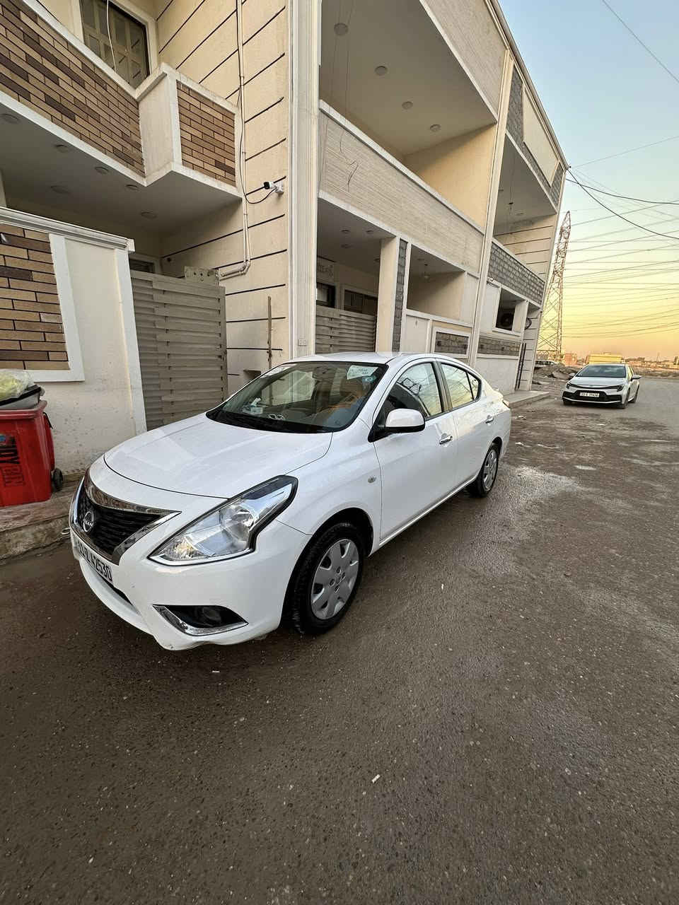 سلام عليكم نيسان سني هندي باليته زركه موديل 24 
ماشية 24 الف شركة السور ضمان3 سنوات كير ومحرك
ضربتها   بدون تصليح شبر من الجاملغ والباب الخلفي بي طعجات   بسيطة وجاملغ الخلفي بي شخط ع كد اربع اصابع  كلهن يرجعن ع بارد 
السعر115 وبيها مجال بسيط
عنوان بغداد الدورة 
***********
