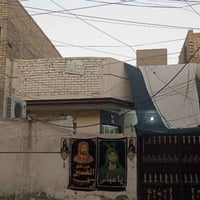من رخصة الادمن بيت مساحة 150 متر طابق ونص واجهة 8.. بناء مسلح نظيف صرف...