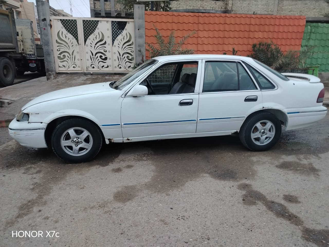 لبيع برنس موديل 1996 رقم ***********
