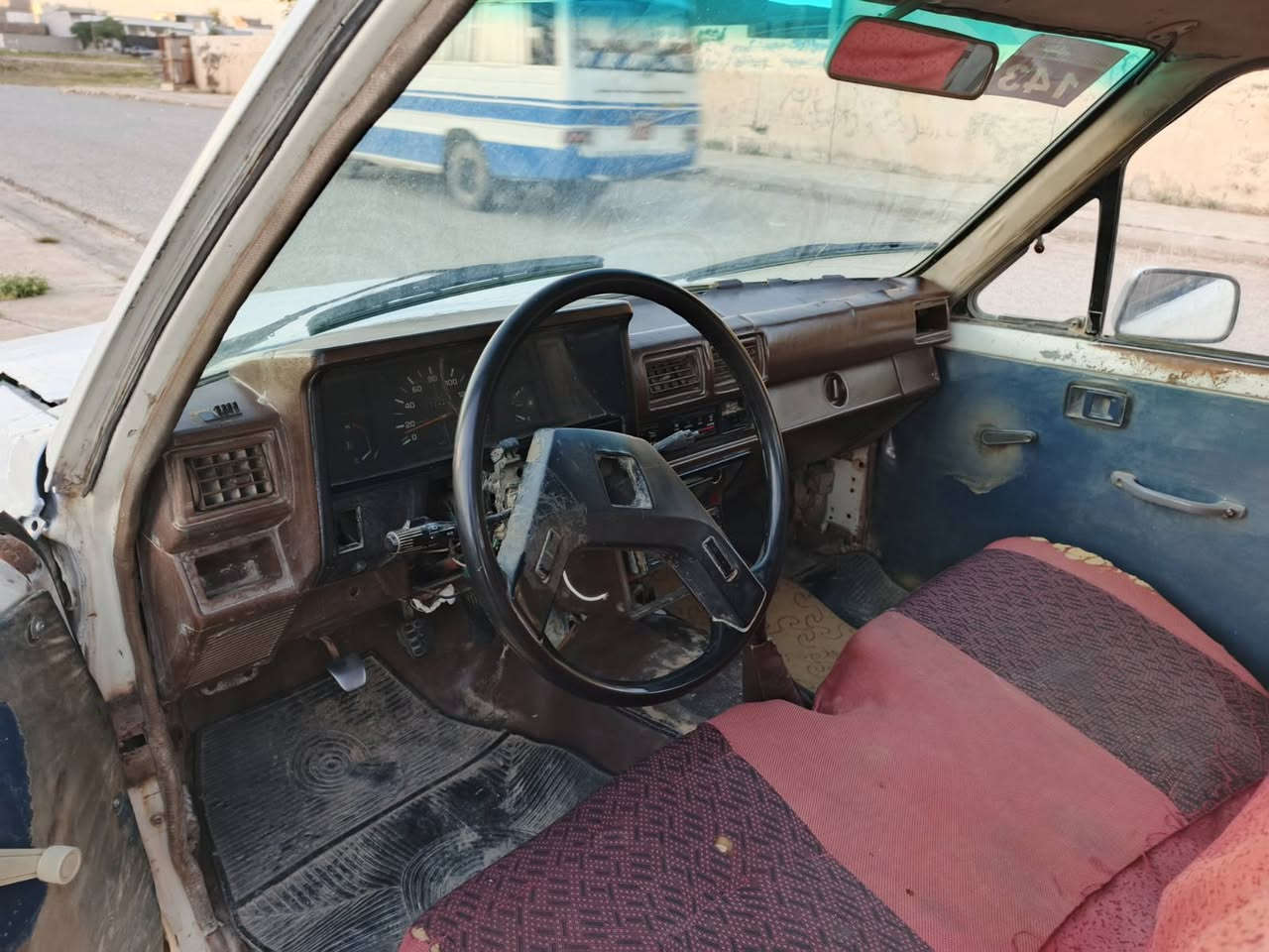پيكاب تويت مؤديل 85ئارم سليماني ئارم سه وز كه 
 گير مه كينه به شرت سواي شه گير مالي دؤست 
نرخ 14ماعامه له ناو نيشان جمجمال,***********ئاسيا***********
