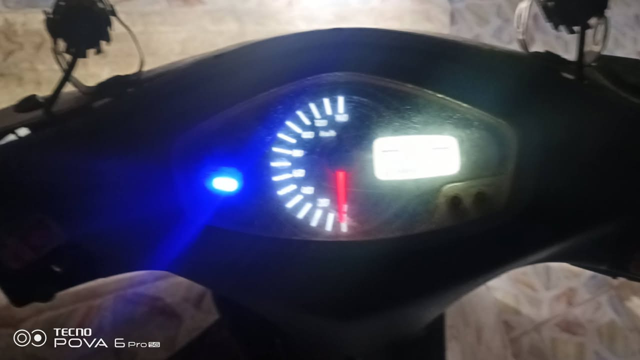 عندي ادرس صيني شغاله كله  كامل سلف  سعل250الف بيه مجال رقم ‏‪***********‬‏
