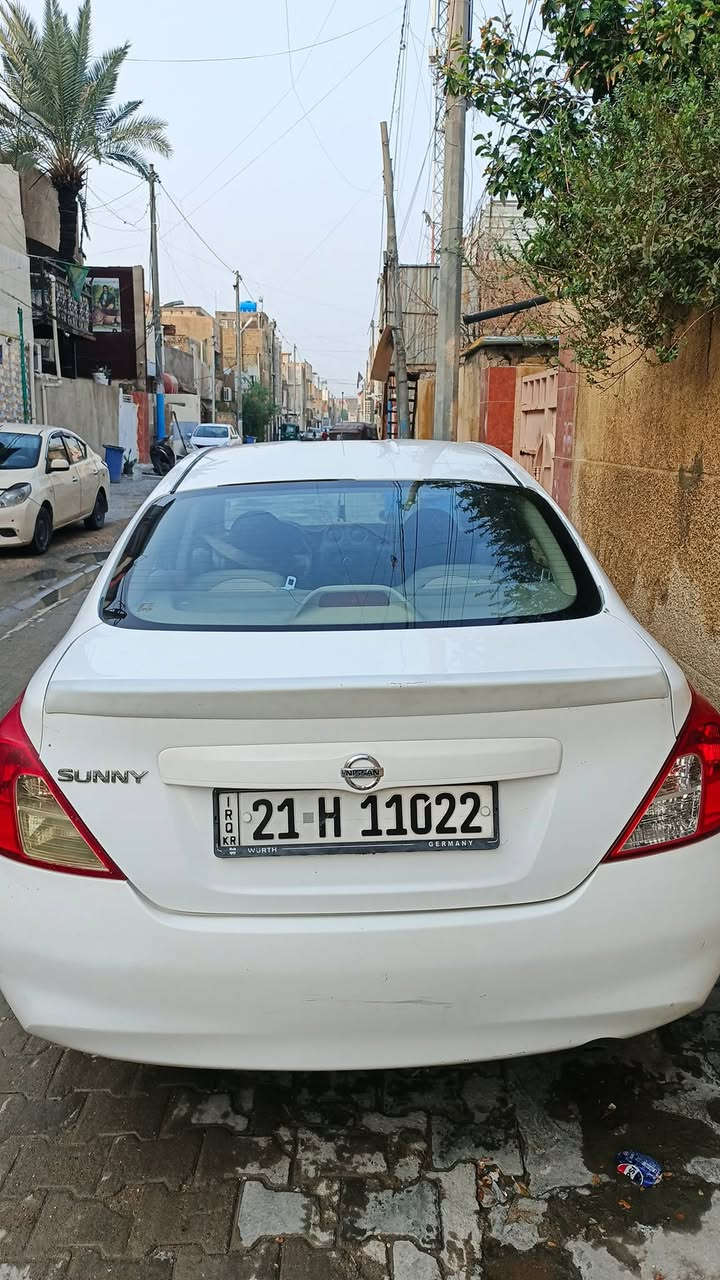 السلام وعليكم عندي نيسان صني موديل (2014) خليجي بليته زركه بيه بنيد مفتوح وجاملغ وبارد من جاملغ خلفي 
سعره 83 رقم ***********
