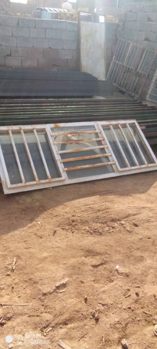 يالله وصلتنه وجبه جديده شيلمان وزوايه جديد وشبابيك وبيبات مستعمله كلها جوه السوگ  المكان قضاء الحي حي الأسره ***********
