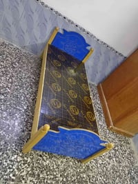 جرباية نفر للبيع مستخدمة قليل نضيفة ثكيلة تزكام تتحمل أوزان سعر (50) ب...