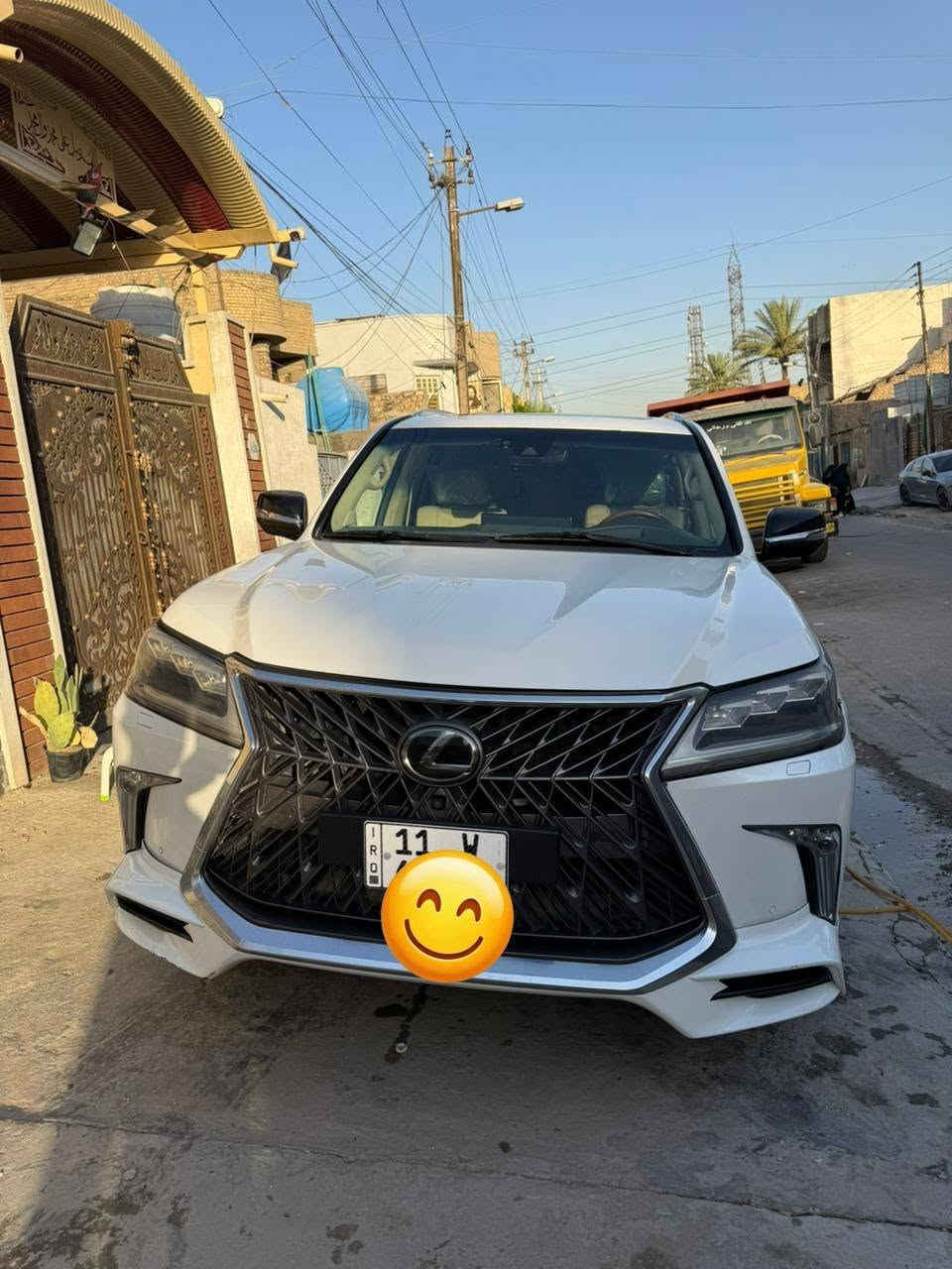 السلام عليكم
لكزز LX570 وارد امريكي موديل 2019 
 سيارة فل مواصفات 
حادث جاملق وباب 
 رقم بغداد   باسمي 
 الموقع  بغداد 
 للبيع ومراوس حسب القناعة سعر 480وبية مجال 
للاستفسار والتواصل: 📞    ***********
