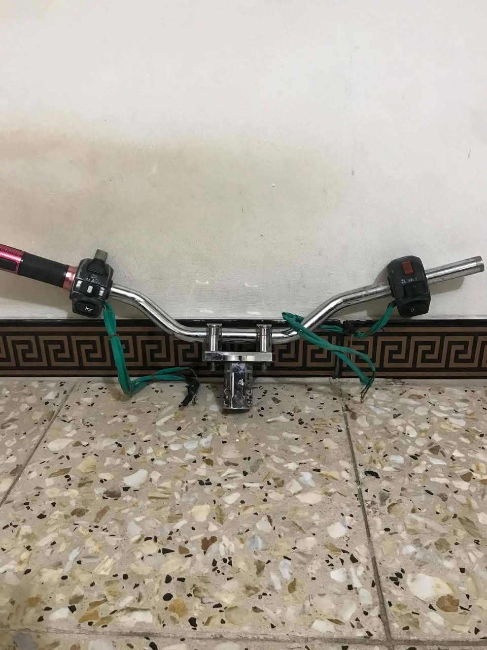 سلام عليكم
 ستيرن سكنس جبلي المجاميع شغاله كهربائيات شغاله
وتاير خلفي ما مستخدم بعده بلجيس
الستيرن سعره ٥٠
ولتاير ٢٠ بغداد بلديات ***********
