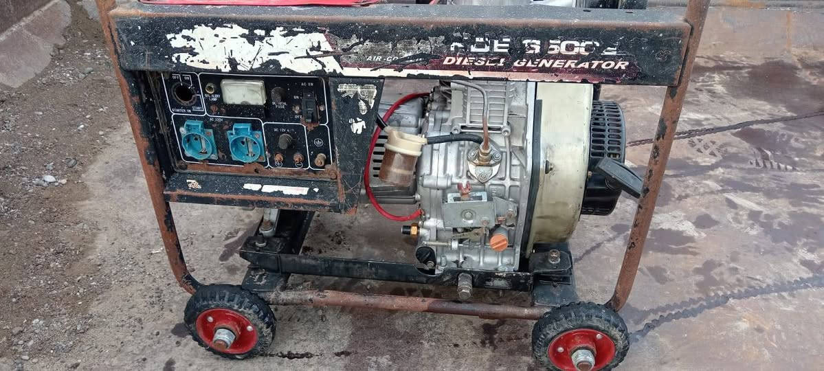 مكلف بلنشر مولدات للبيع
للمعلومات اكثر اتصل ع الرقم

+964 771 865 9319

***********،
