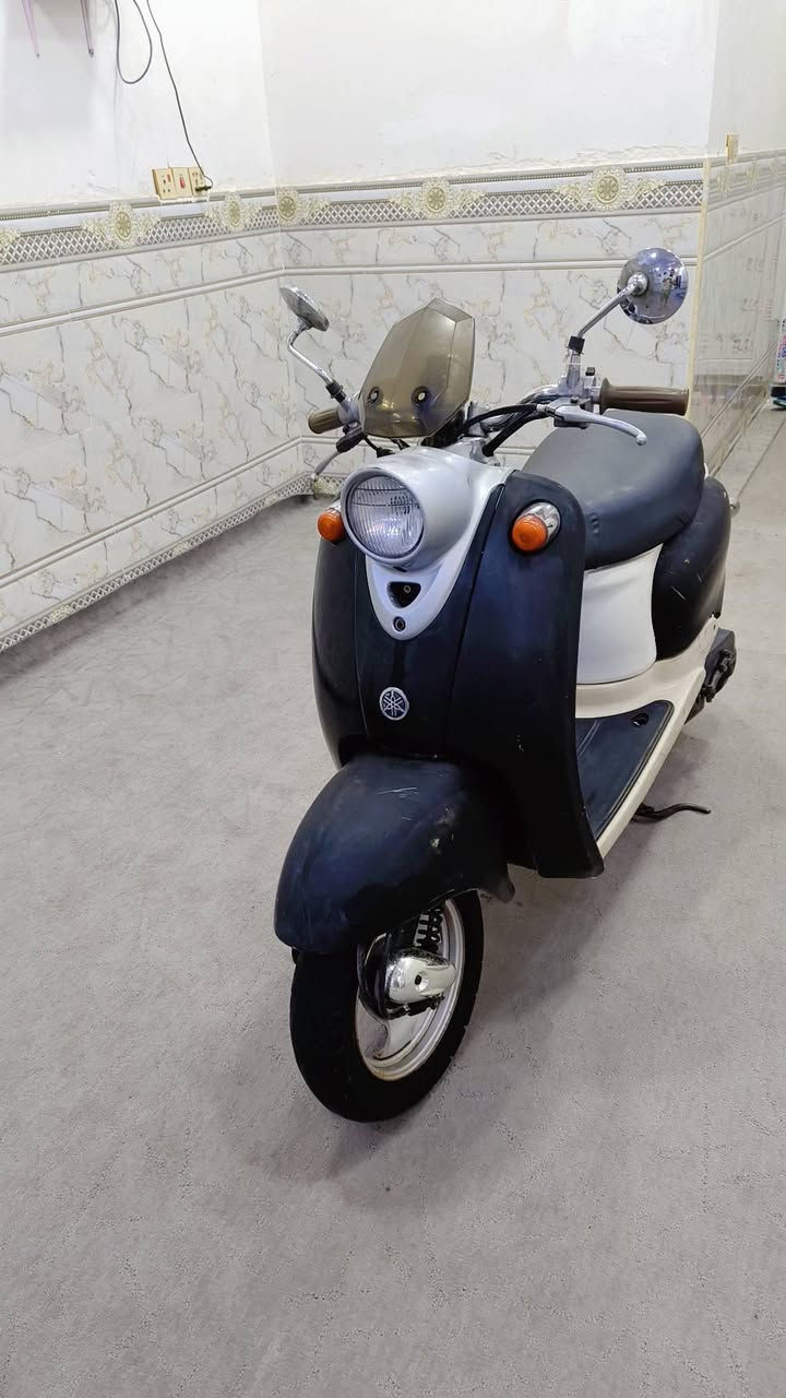 السلام عليكم دراجه مصريه للبيع خطين جاهزه كل شيء شغال بيها ما بيها اي نقص ماكينه ناعمه شلعتها حلوه كلش تعبر الستين السعر 350 العنوان ناصريه مركز ***********
