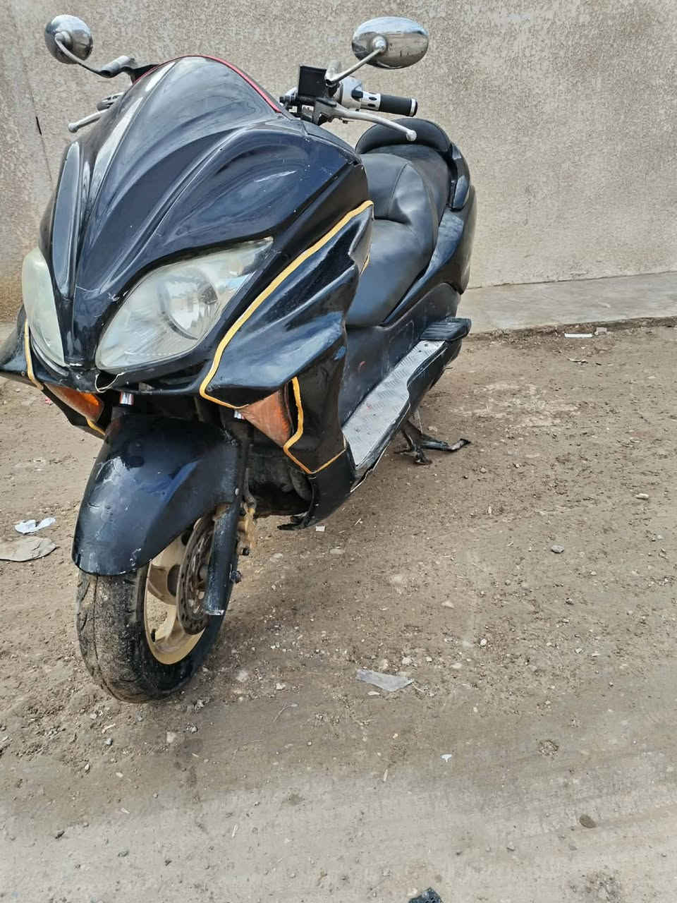 سلام عليكم فورزه 08 مزوده عوزله ترتيب دراجه خير من الله كهربايات كله شقال سعر 700وبيه مجال مكاني زين القوس شارع المله رقمي ***********
