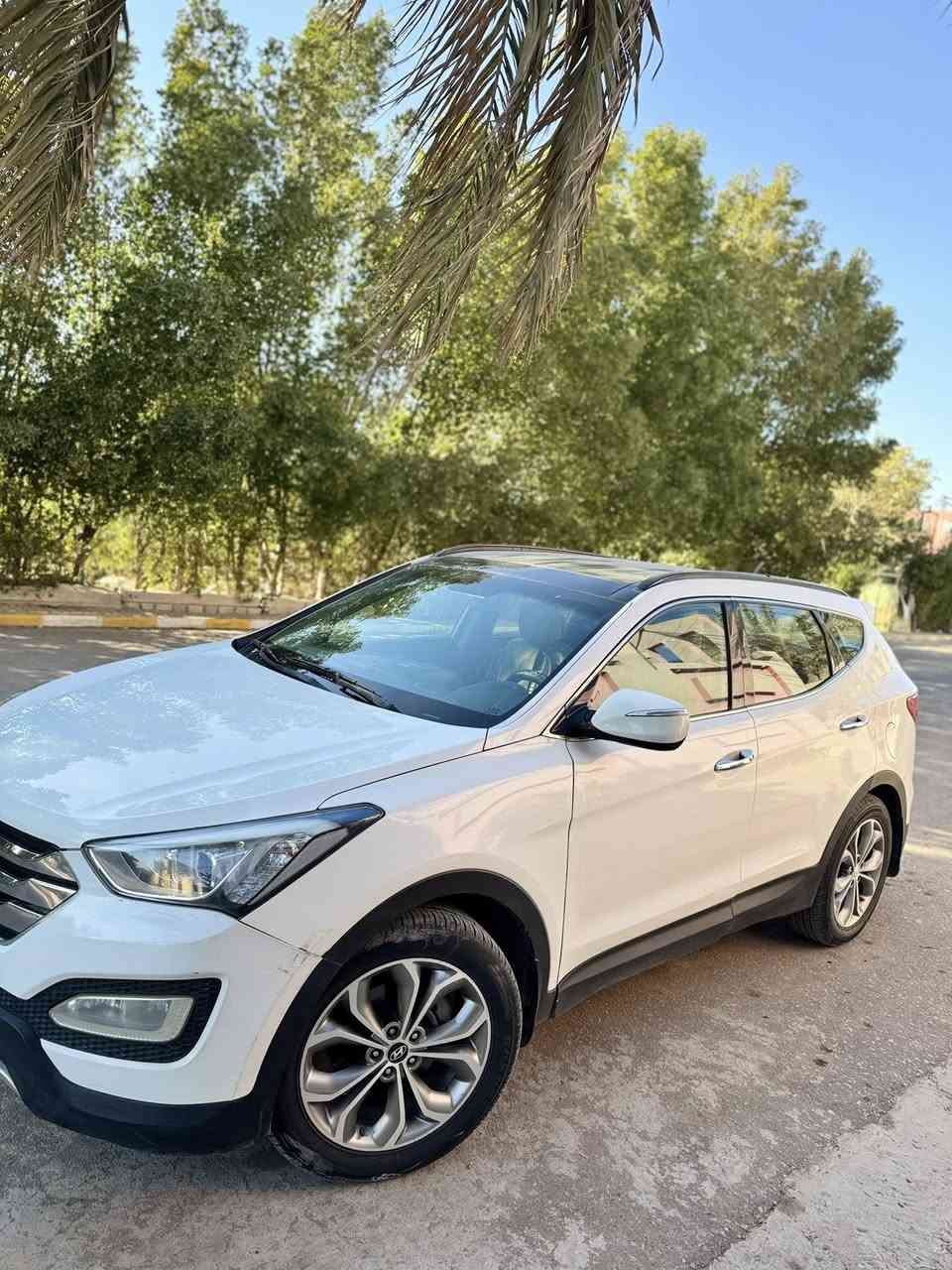 السلام عليكم 
سنتافي 2014 كفاله عدا بارد بالباب 
والباب مفتوح ماشيه 186 ألف 
سياره فول كويتي 6 سلندر 
رقم بغداد السعر 170 وبي مجال 
العنوان النجف الأشرف 
رقم صاحب السيارة 👇🏻
*********** بي واتساب
