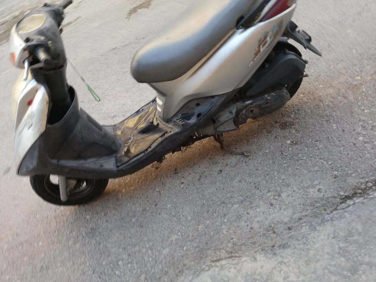 السلام عليكم بريز محرك بلادي ناعم نكره سلف هندر  جيب فيتر وفحص فشكه بلاديه كهربائيات كلها شغاله كل نقص مابيها فقط عرموطه هندر فالته بس تشتغل هندر وسلف تايرات جدد دبلات جدد شلعه ومعدل لاتبخير لاصوت لاتئخير السعر ٤٢٥ بلديات شارع مصرف رقمي ***********بي واتساب فقط
