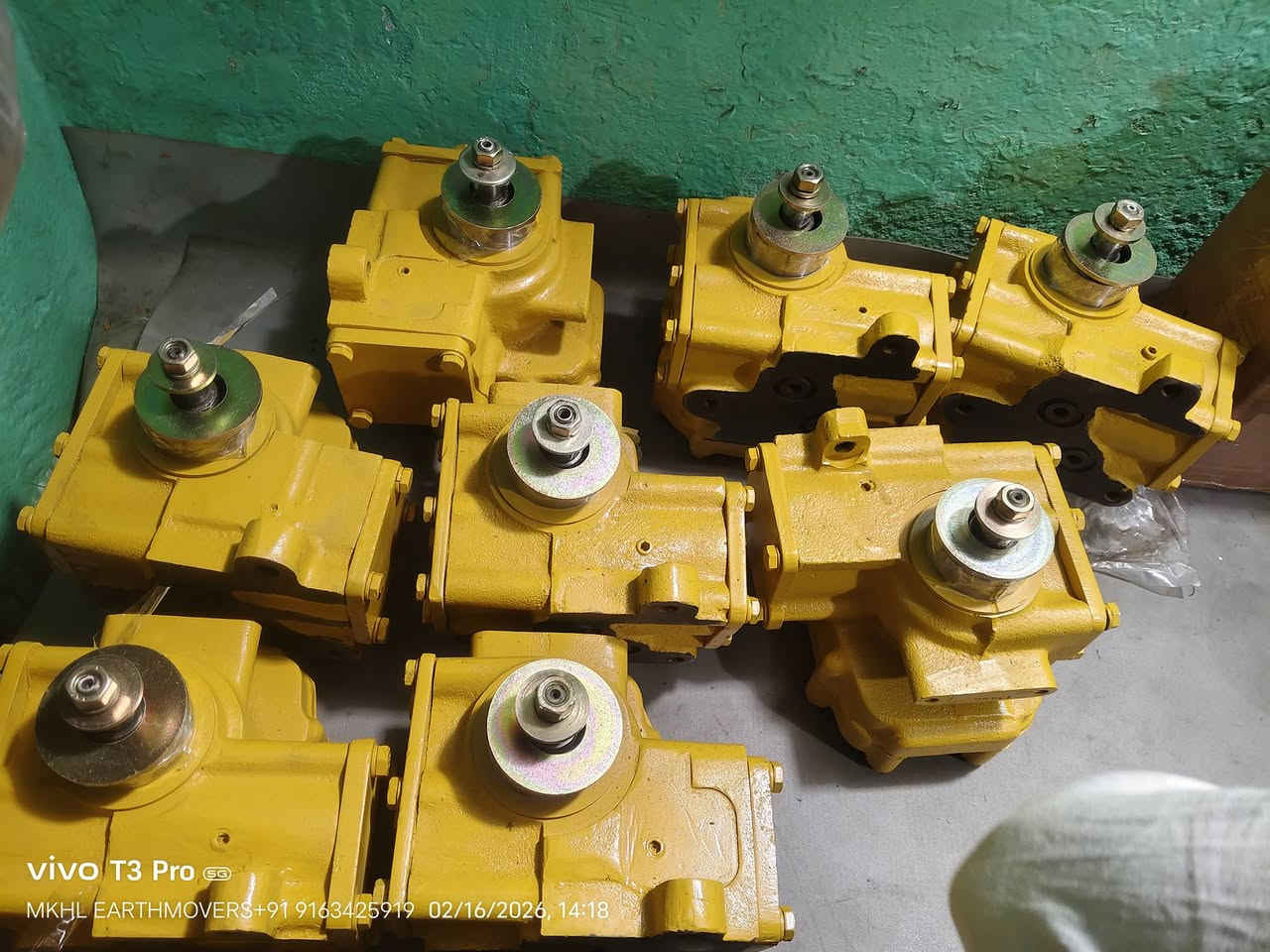 ALL TYPES OF DOZER SPARE PARTS AVAILABLE 
+91 9163425919 WHATSAPP.
BEML BD355,BD155,BD85,BD80,BD65,D155, KOMATSU D355,D80,SANTUI ETC


**إذا كنت صاحب هذا الإعلان وتريد حذفه لأي سبب، رجاءا أرسل رسالة إلى الدعم الفني**