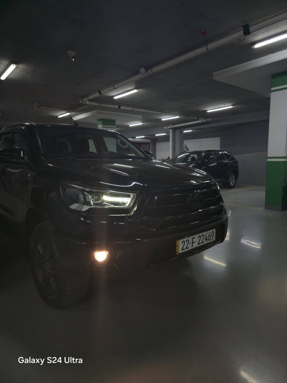 السلام وعليكم
للبيع هايلوكس 2023  ماشيه ٥١كم  مكفوله وكير اوتو ماتيك وبيه بارد موضوح بالصور ومصلحه شي بسيط 

مكاني بغداد الكراده 

*********** 

⭐️السعر ٣٢٣٠٠⭐️
