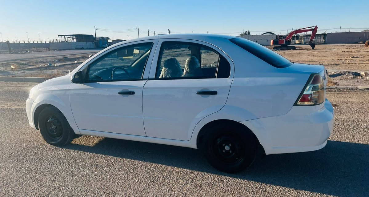 سلام عليكم افيو موديل 15جاهزه كير اوتو مكينه مفتوح شرط حداديه من الطول للطول جاهزه تخم تاير تبريد منظومة زنون رقم بغداد دولي راعيه بل كوفه بيه صبغ جاملغ امامي او دور جاملغ الخلفي والباقي كفاله سعر 80وبيه مجال بصيط للاتصال ***********
