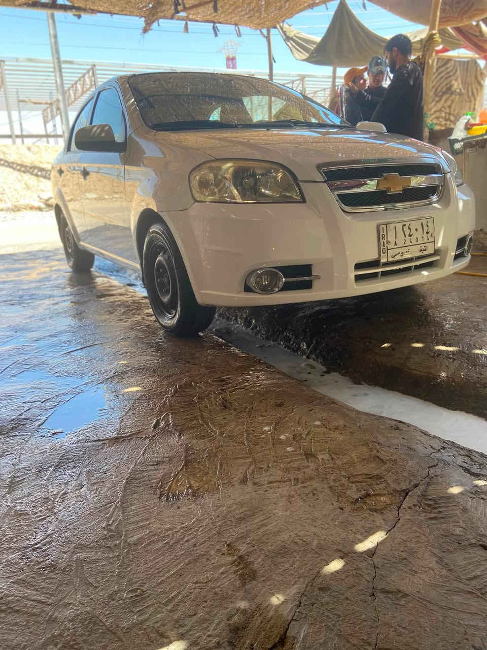 السلام عليكم ورحمة الله أفيو 2009 نجف جاهزة تبريد ثلج ❄️ بيه قطعتين بدون ضرر كير مكينة مكفول مكلف بل النشر صاحب السيارة ***********
