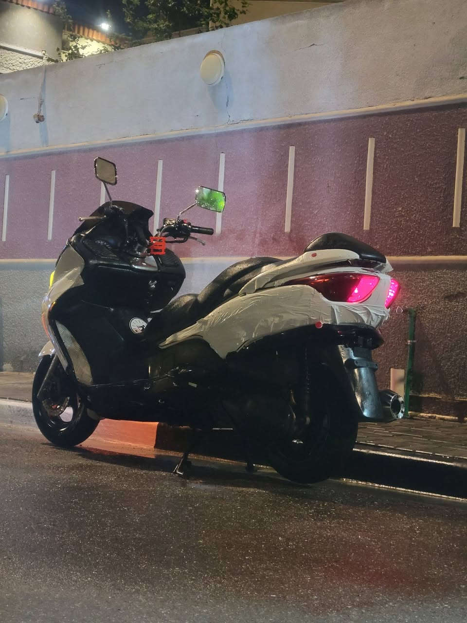 للبيع دراجه فورزه 08 الدراجه ما عوزه شي تخبل شلعه ومعدل ونضافه ومال جناي الدراجه معروفه مواصفاته
السرعه 160 تايرات جدد. راديتر الدراجه نوزل مو كابريتر 
المكان بصره كزيزه *********** واتساب + اتصال 
السعر مليون و ١٠٠ وبيهة مجال المؤشراي لا يتعبني
