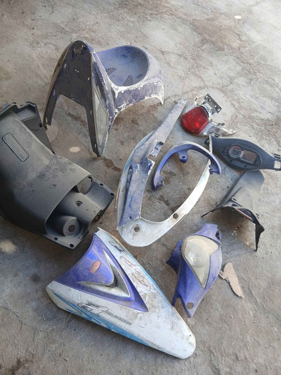 غراض كامكو gp120  للبيع
ابيعهن كلهن ما ابيع قطعه قطعه مكاني البصره


**إذا كنت صاحب هذا الإعلان وتريد حذفه لأي سبب، رجاءا أرسل رسالة إلى الدعم الفني**