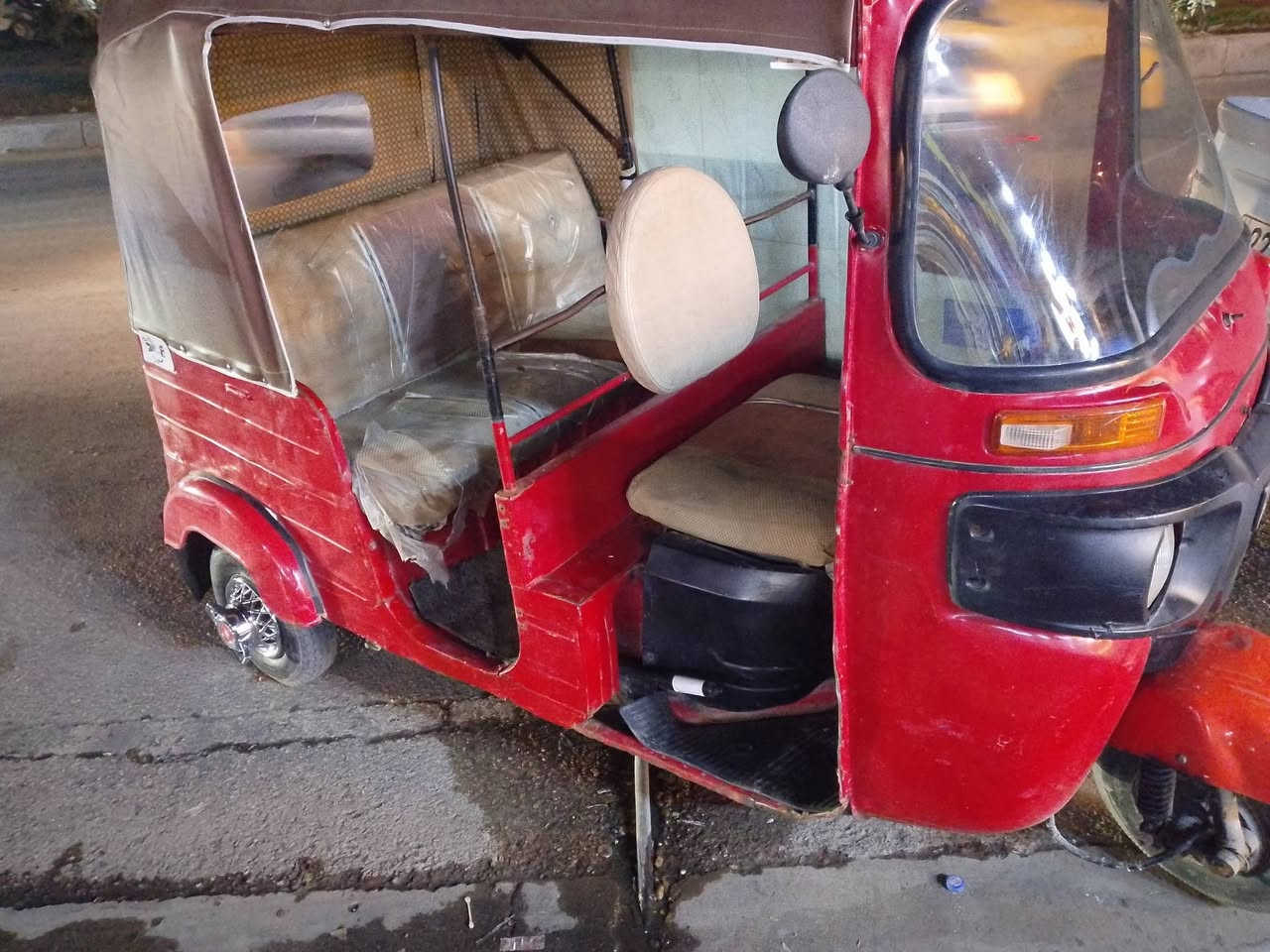 تكتك للبيع 2017 شهر11مكينة شرط لاتنقيص ولاتبخير كهربيات شغالة اوراق السعر 2500بيها مجال حك الجية ***********
