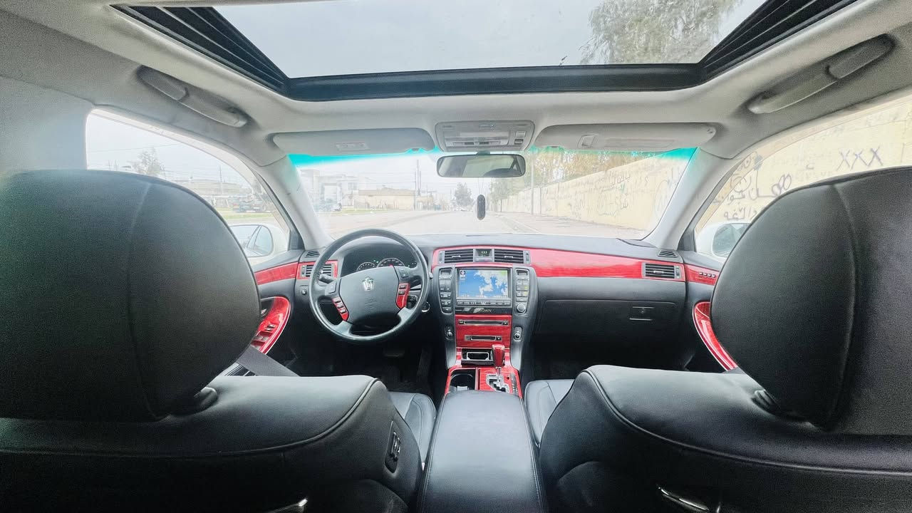 بەناوی خوای گەورە 
شاهینە بڕاوە ، بڕاوە
یەک دەست✔
182✔
فووول فووول 
سڵاید✔
جڵد✔
هیتەر✔
ســـێ دووگـــمــە✔
ناوڕەشی ساج ســور
کامل مەسرەف کراوە
جامی پێشوو دوای هەڵگیراوە بریێکی بەسراوە
بۆنرخ پەیوەندی بکەن بەم ژمارەوە :
***********
***********
