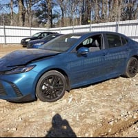 كامري هايبرد • ٢٠٢٥ • مزاد اربيل