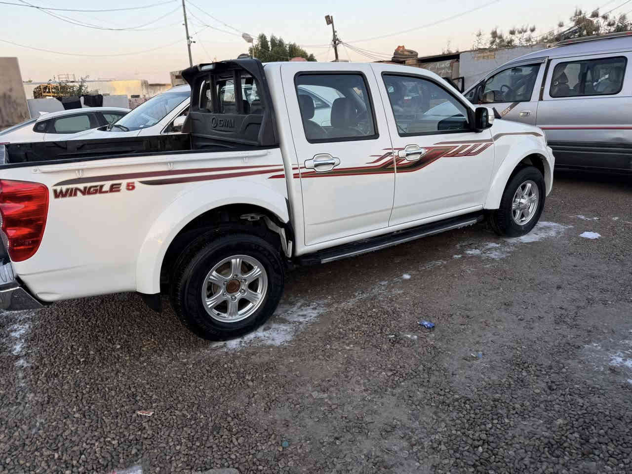 السلام عليكم 
كريت ويل2023 سيارة 
رقم القادسية تحويل مباشر.  
‏سيارة كفالة عامة
‏السيارة مدورة ثاني يوم 
 ‏
محرك كير كفاله 
تخم تاير جديد 
‏
‏ السعر125 وبيه مجال للشراي
المكان الشطره قضاء الدواية
‏***********.      ***********
