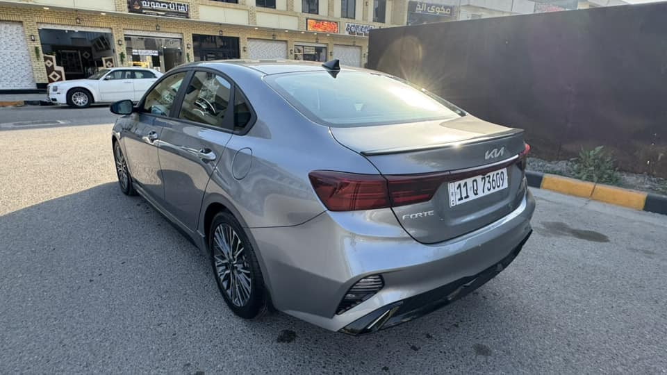 السلام عليكم فورتي موديل ٢٤ gt line مواصفات فتحه بصمه تشغيل عن بعد  تبريد منفصل بصمتين ماشيه 1500mail زيرو السعر 165 

***********
