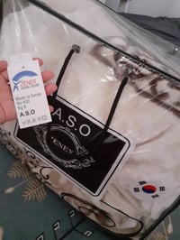 للبيع • بطانية • غرفة نوم