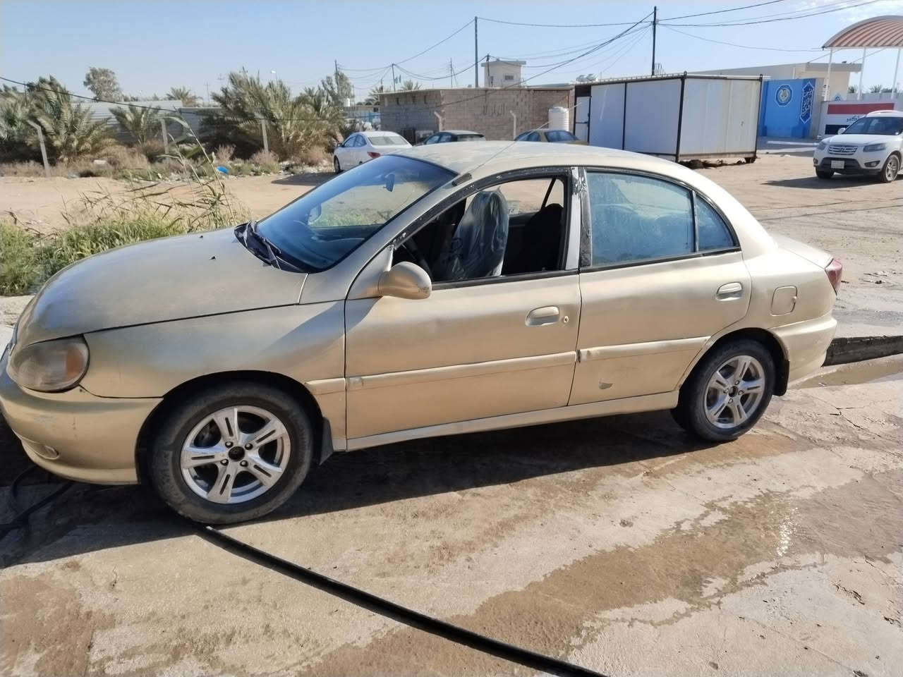 سلام عليكم كيا ريو 2002مراوس بادوات للتواصل واتس ***********
