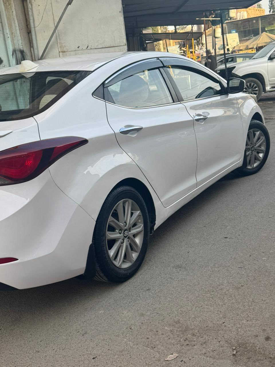 السلام عليكم النترا 2015 خليجيه بغداد بسمي هزه ورقم جديد جاهزه السياره محرك 1800 مقفول بدون فتح الكير بدون فتح السياره بلاديه كله وفول مواصفات فتحه تبريد قطعتين اشاير بل مري ومري شفط معروفه الفول من عده البصمه حداديه تخم تاير كهربائيات سعره 115 مكانه الكرخ بيها فقط 3 قطع صبغ بدون دواخل رش فقط *********** علما اخوان مكلف بنشر
