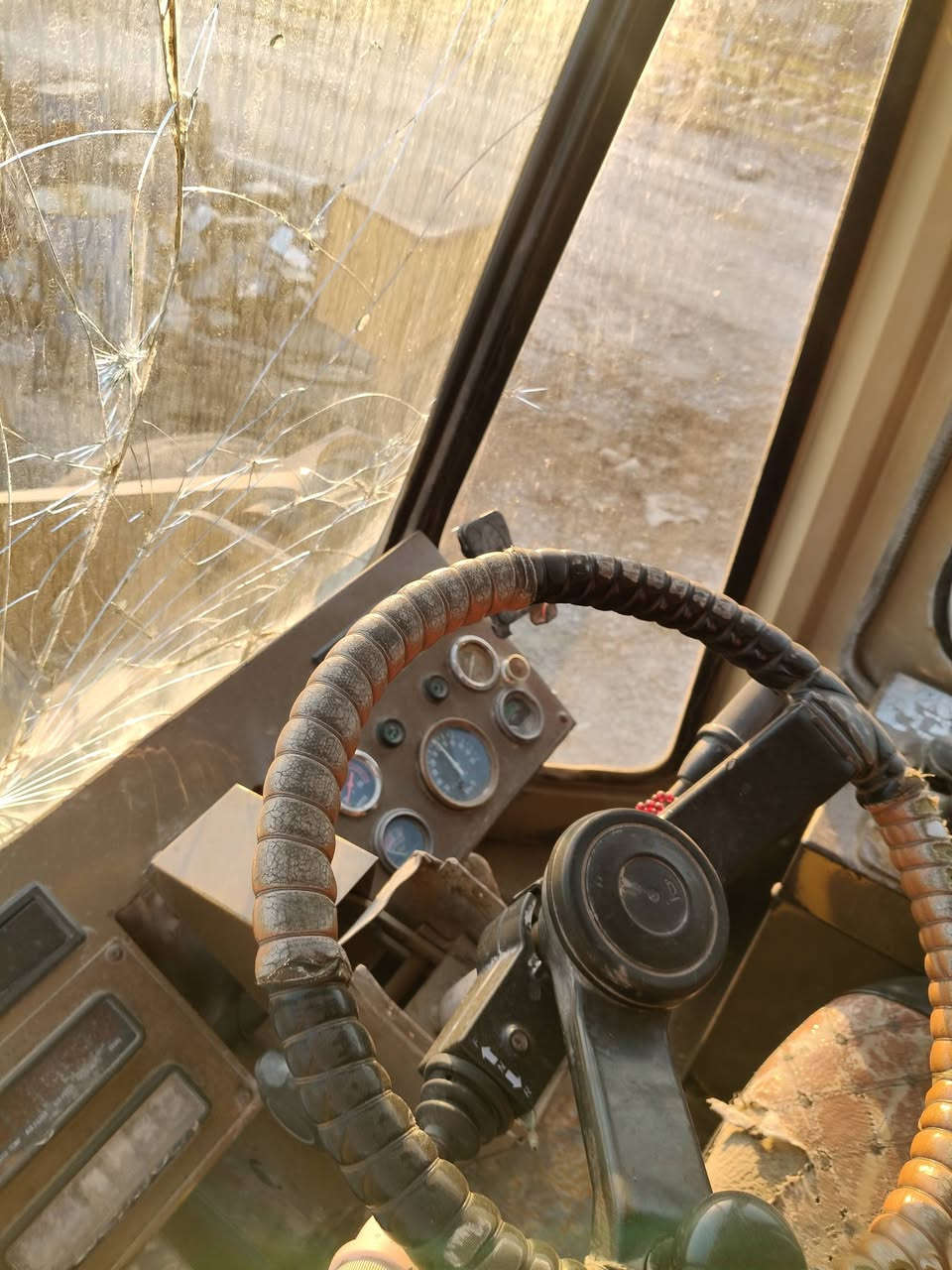 سلام عليكم شفل للبيع حجم 85 موديل 92 بدون رقم بي كتاب مال مزاد شفل جاهز من مكينه وكير و اكسلات و بم رفع جديد تبريد شغال شفل جاهز و شغال شرط الفحص سعره 175 ورقه و بي مجال مكان الشفل ديالى


**إذا كنت صاحب هذا الإعلان وتريد حذفه لأي سبب، رجاءا أرسل رسالة إلى الدعم الفني**