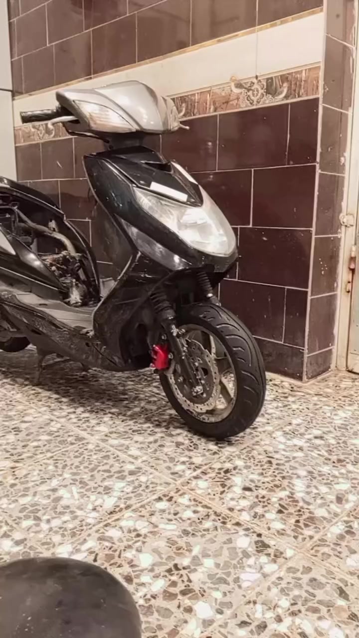 سلام عليكم دراجة سكنس فحل كابريتر كوري دراجة نضيفة مكينة ما مفتوحة تايرات جدد الخلفي جلاتين مكاني بغداد حي اور  السعر خاص ***********
