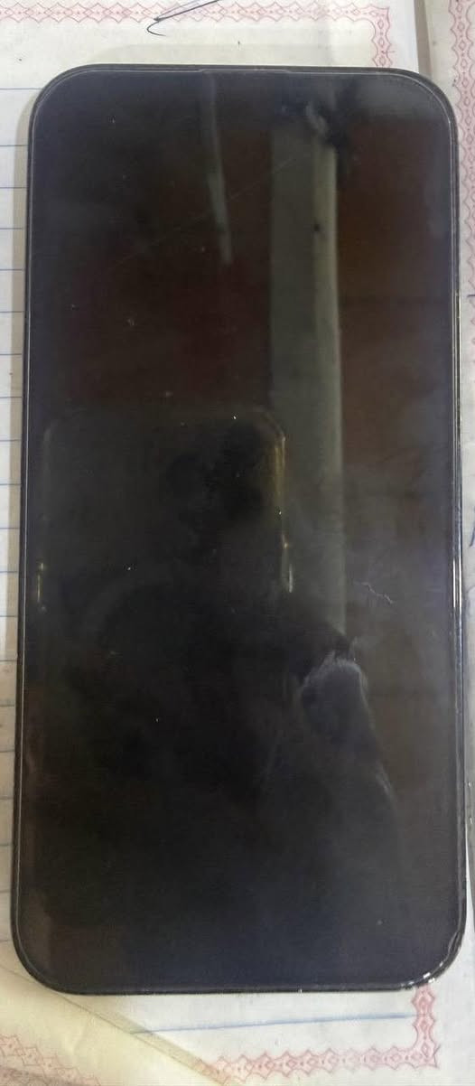 سلام عليكم
ايفون 14 بروه ماكس 
بطاريته ٩٥ 
شرق الاوسط 
٢٥٦
نظافه ١٠٠/١٠٠
البصره الهارثه حي العامل 
***********
